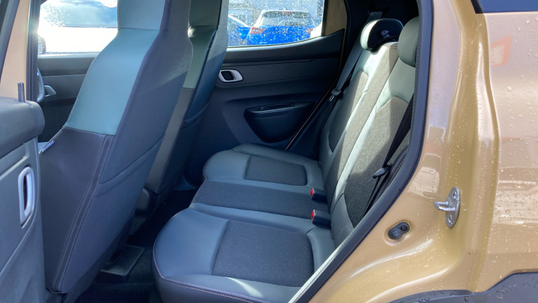 Dacia Spring 27kWh Extreme 65 48kW 5dr Auto Electric Hatchback